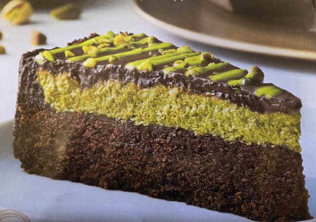 DUBAI CHOCOLATE CAKE - O.