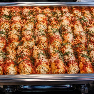 MANICOTTI PASTA - CO (10 PERSON MIN)